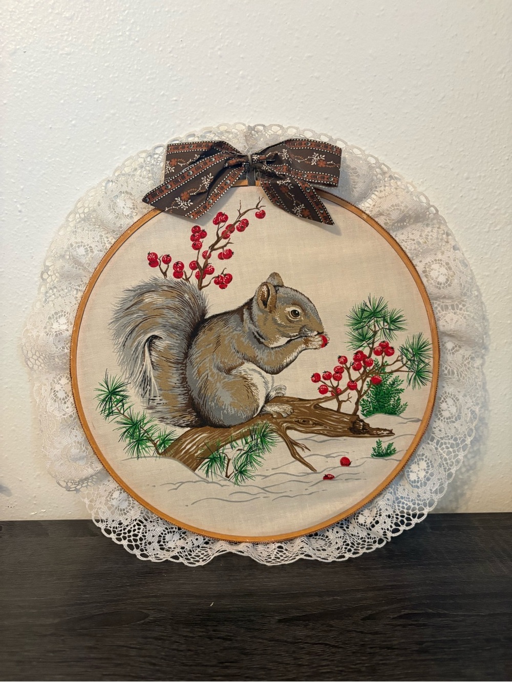 Vintage Squirrel Embroidery Hoop Lace Wall Decor
